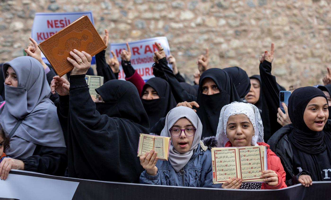 Pembakaran Al-Qur'an Di Swedia Adalah Ujaran Kebencian, Bukan Kebebasan Berekspresi